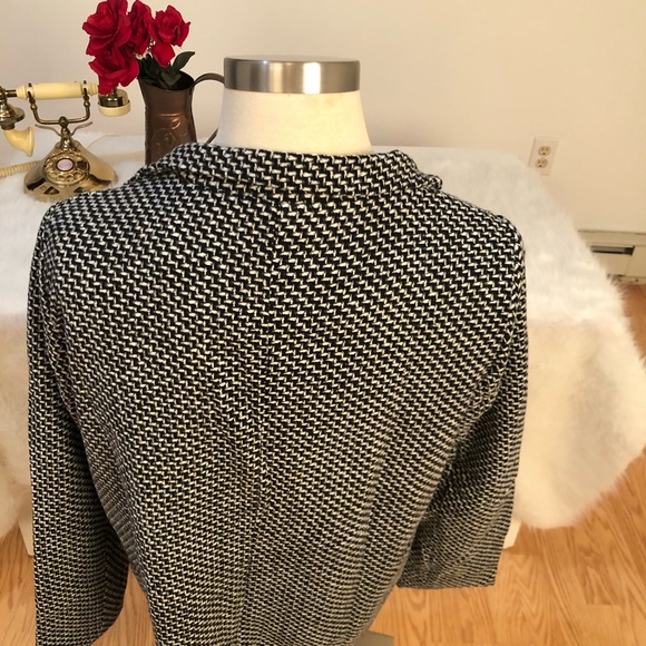 Beautiful herringbone coat with 1 button front notched collar slit pockets new - Picture 4 of 14